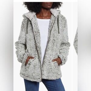 Great condition teddy bear jacket - thread & supply - size L